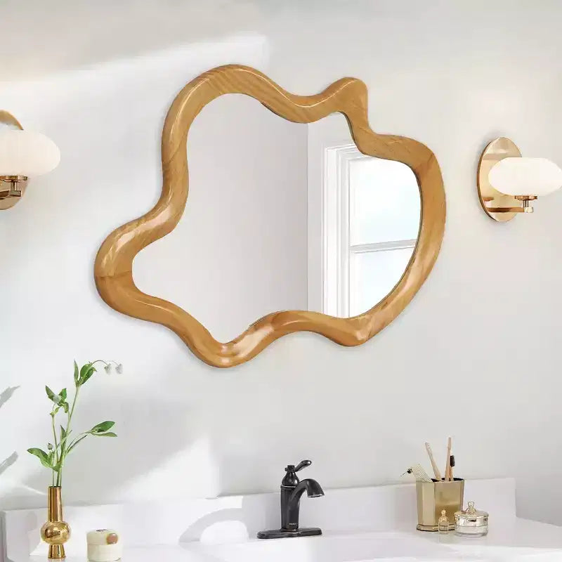 Miroir mural à cadre en bois irrégulier