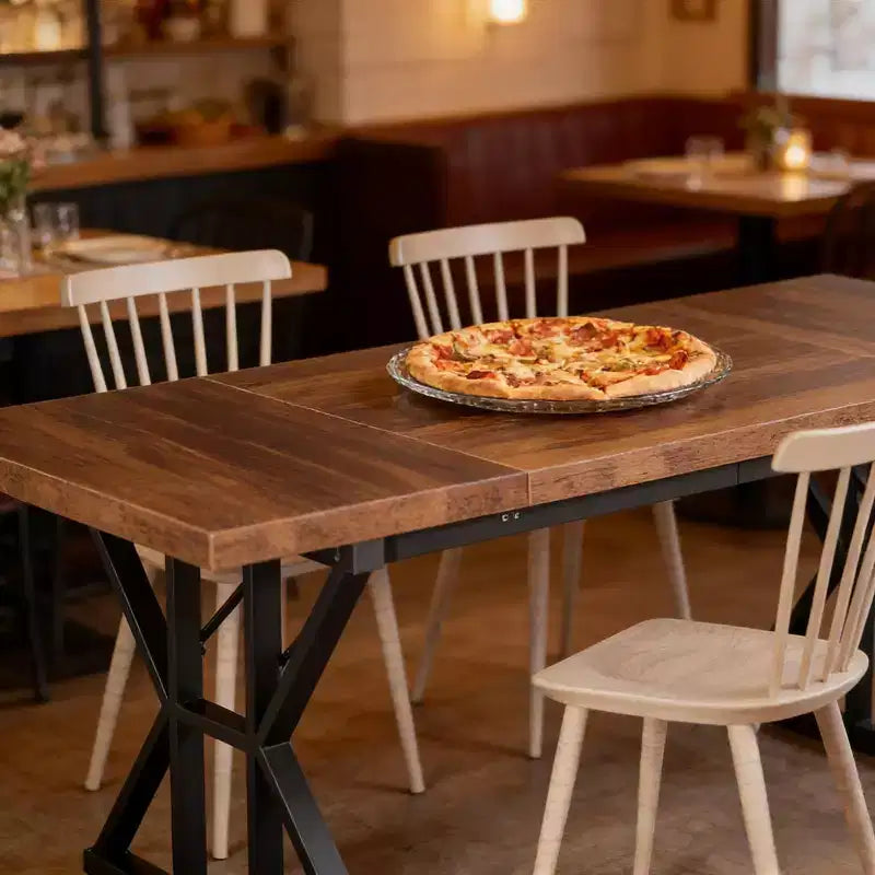 Table à manger en bois de style rustique