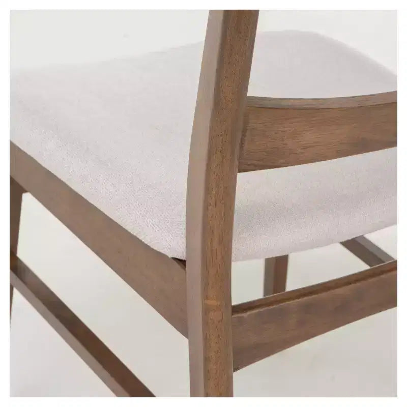 Chaise rembourrée à cadre en bois